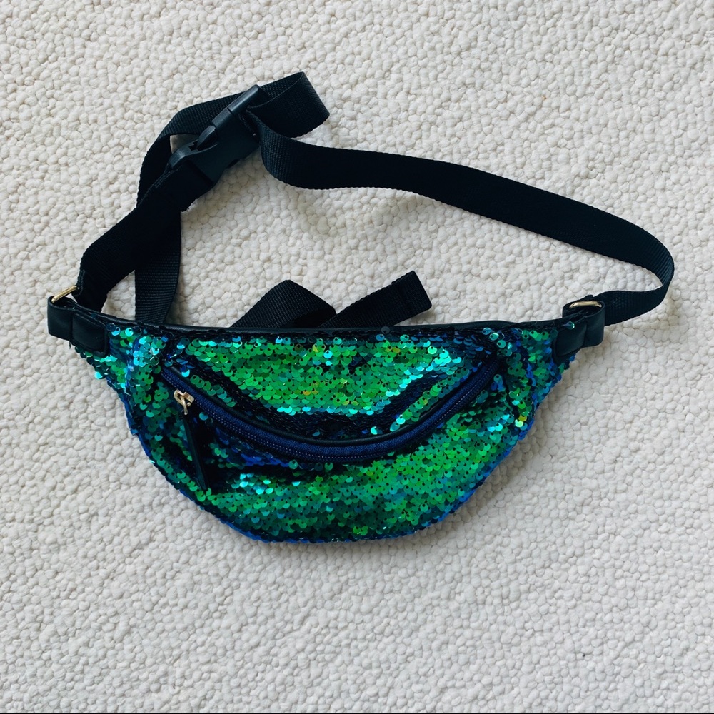 Fanny pack